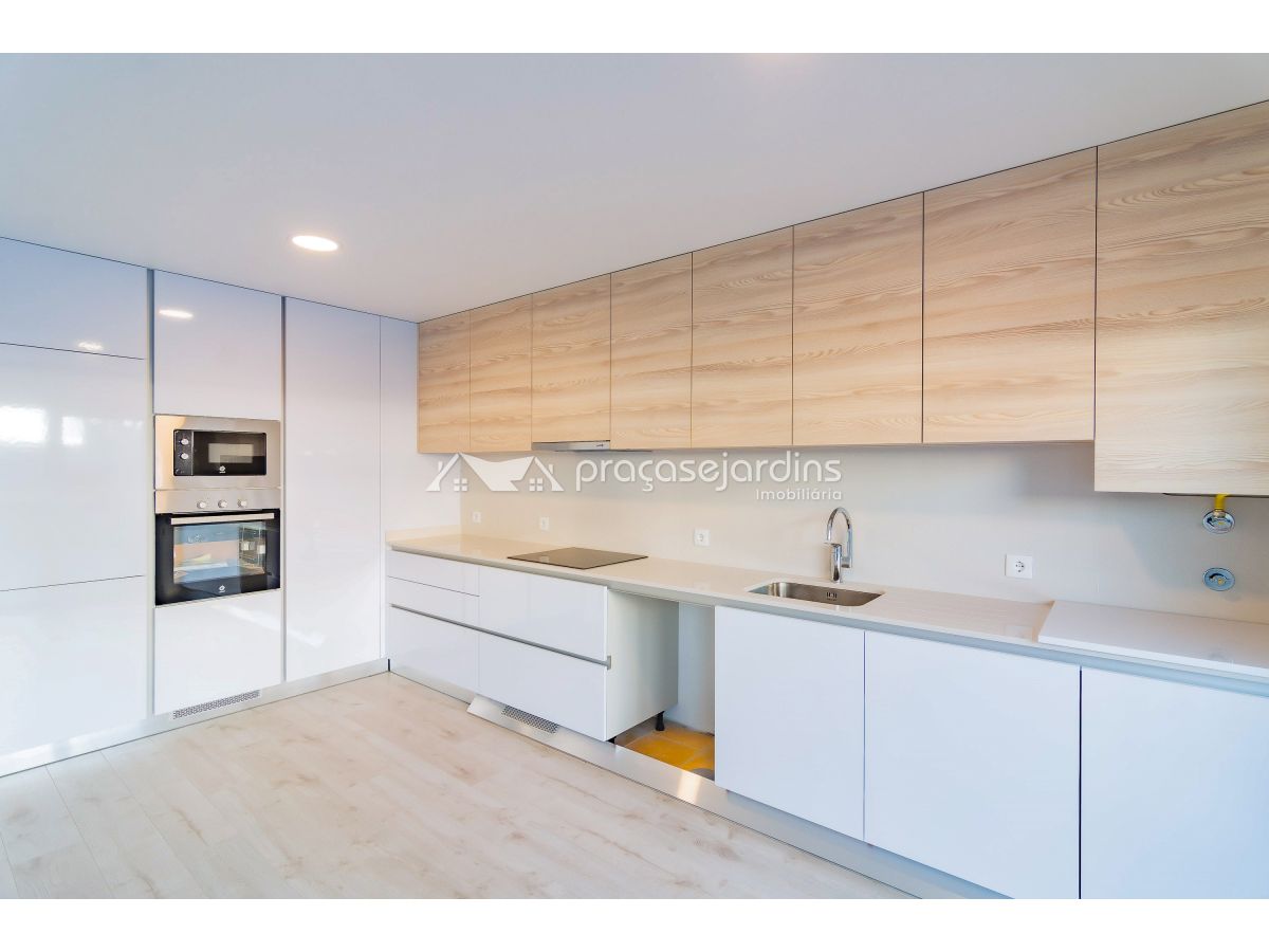 Espaçoso Apartamento com 3 frentes