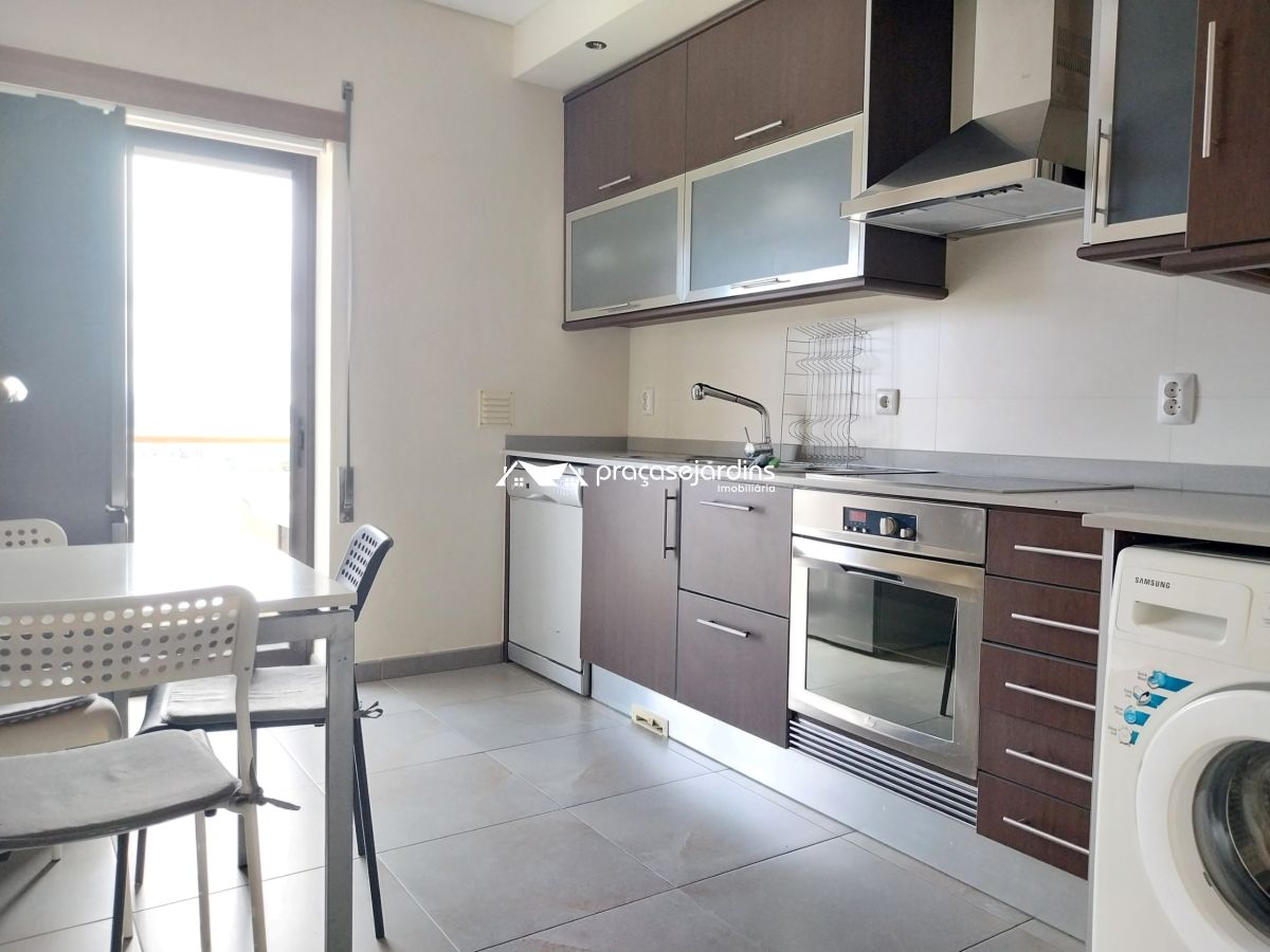 Quarto totalmente mobilado