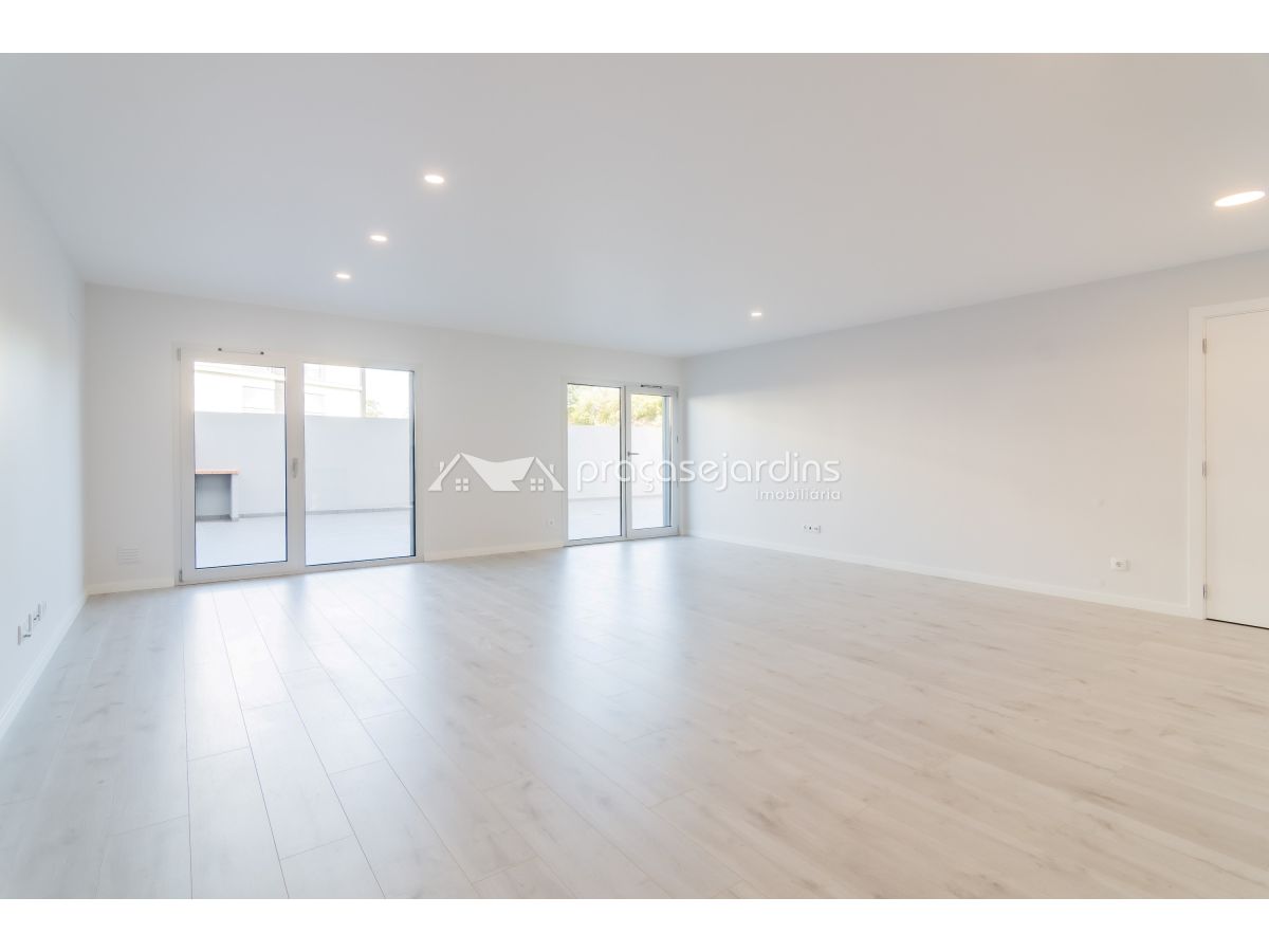 Apartamento T2 com Terraço