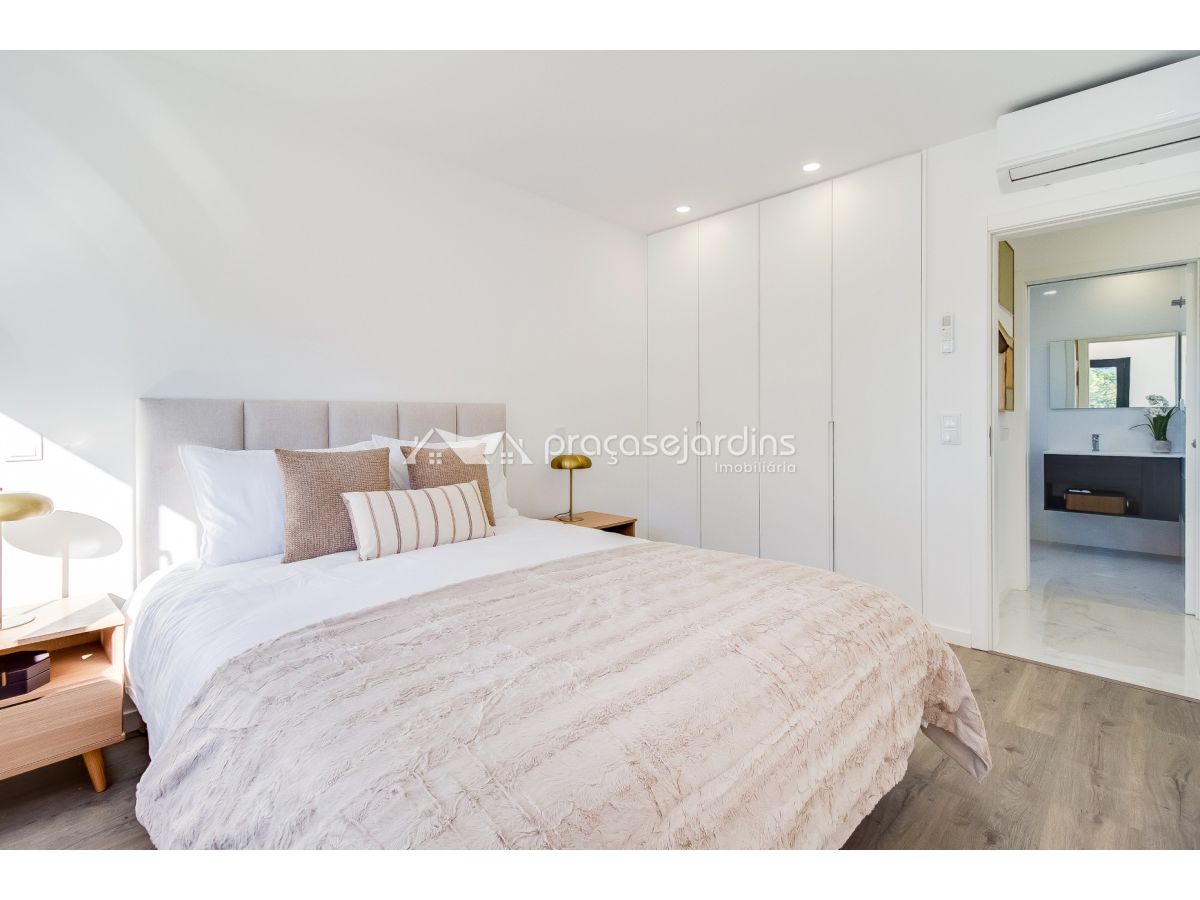 Apartamento T2 semi-novo