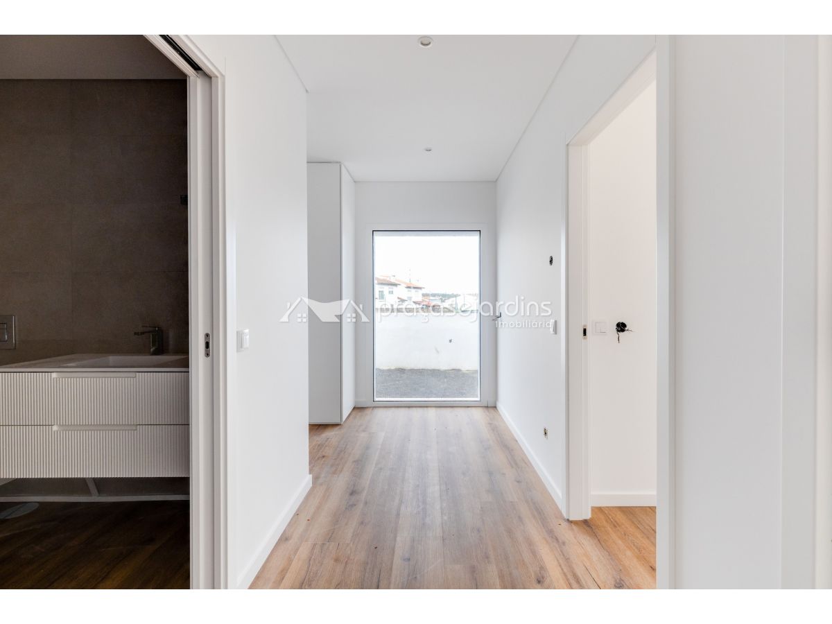 Fantástica moradia térrea T3+1 de carácter distinto e único