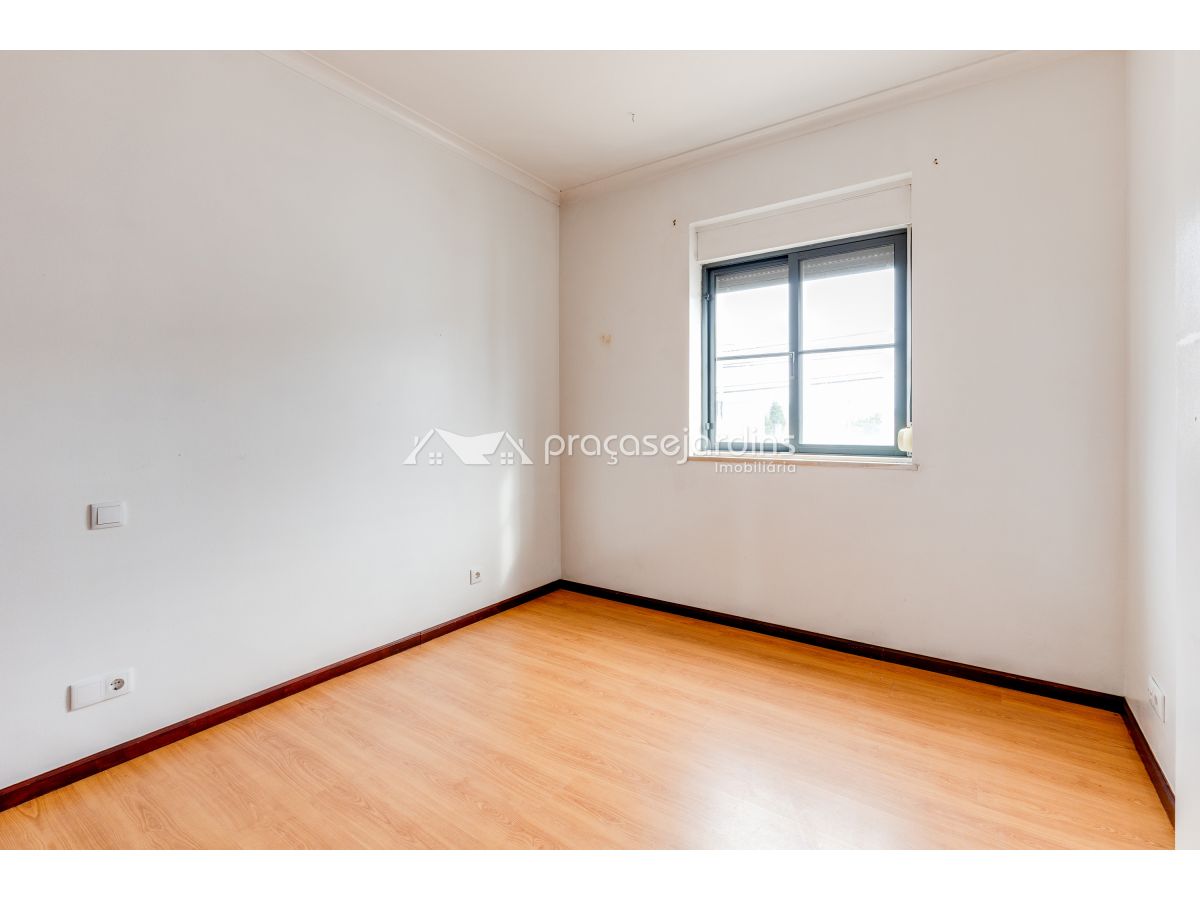 Moradia T2 com áreas generosas