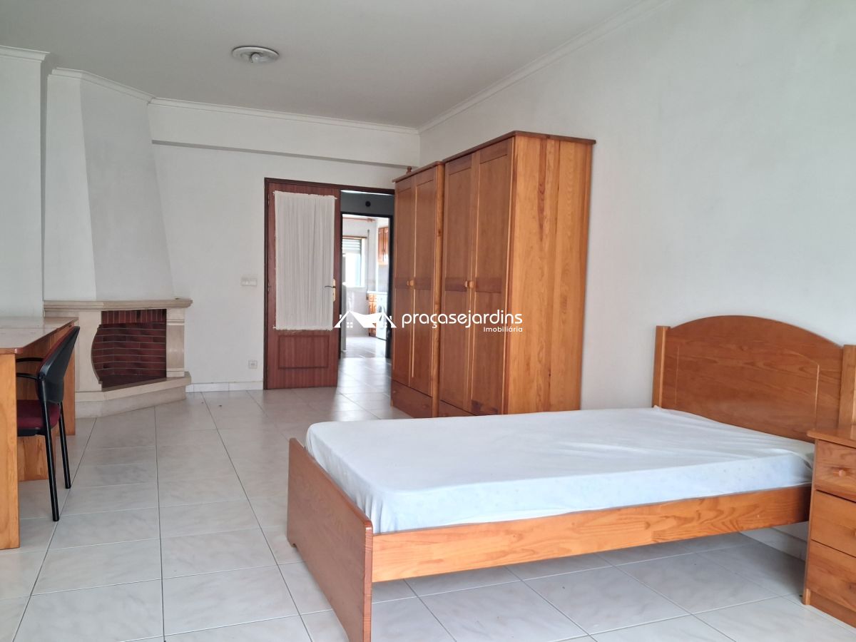 Quarto na Marques de Pombal