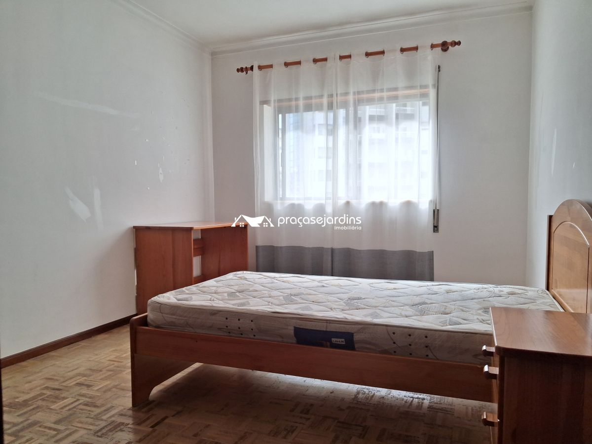 Quarto na Marques de Pombal