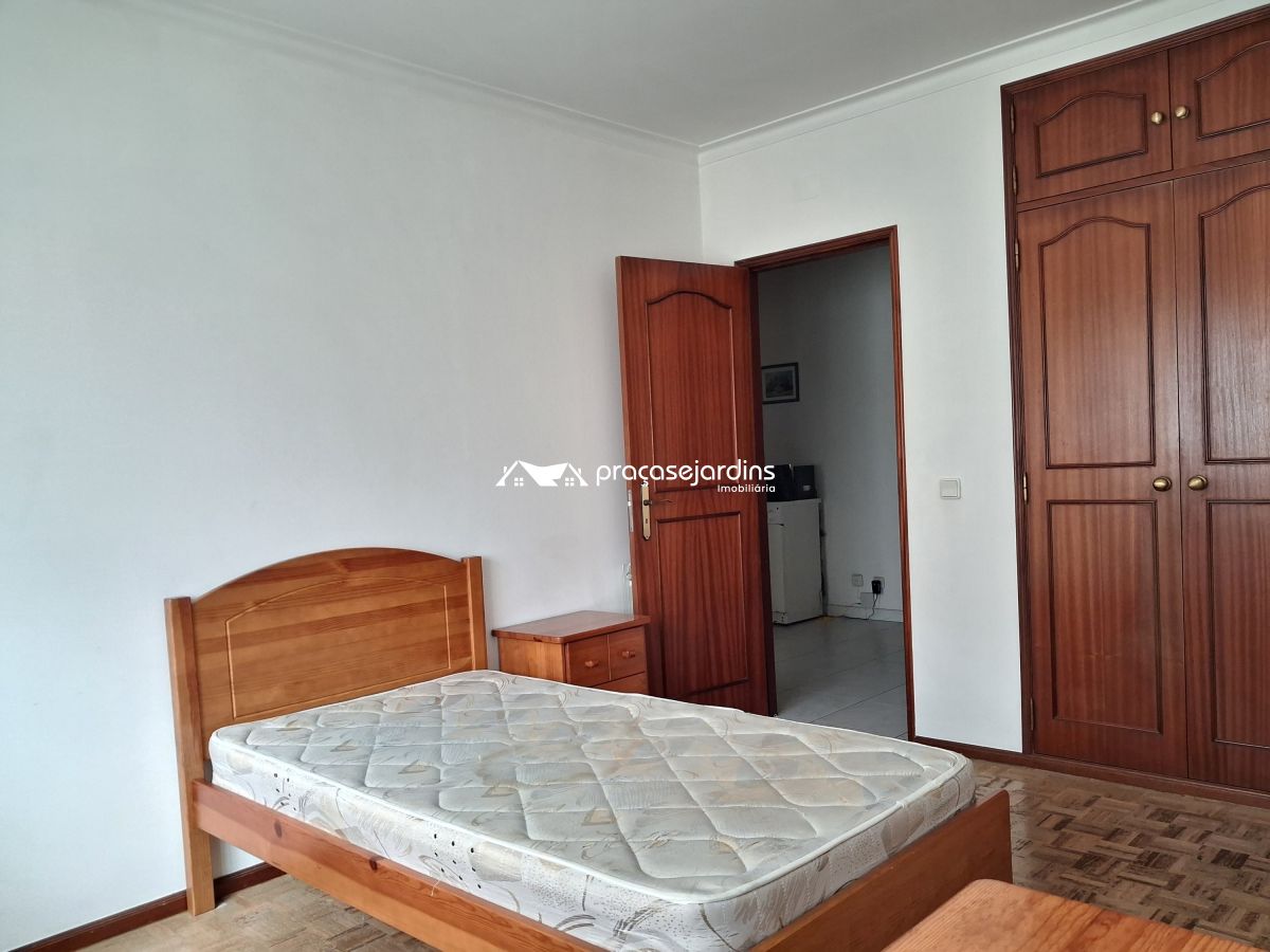 Quarto na Marques de Pombal