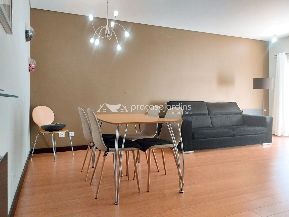 Apartamento T1 em excelente estado de conservação, idealmente para investimento.