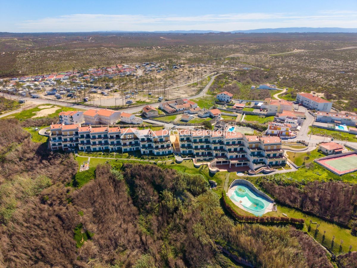 Apartamento na Praia das Paredes