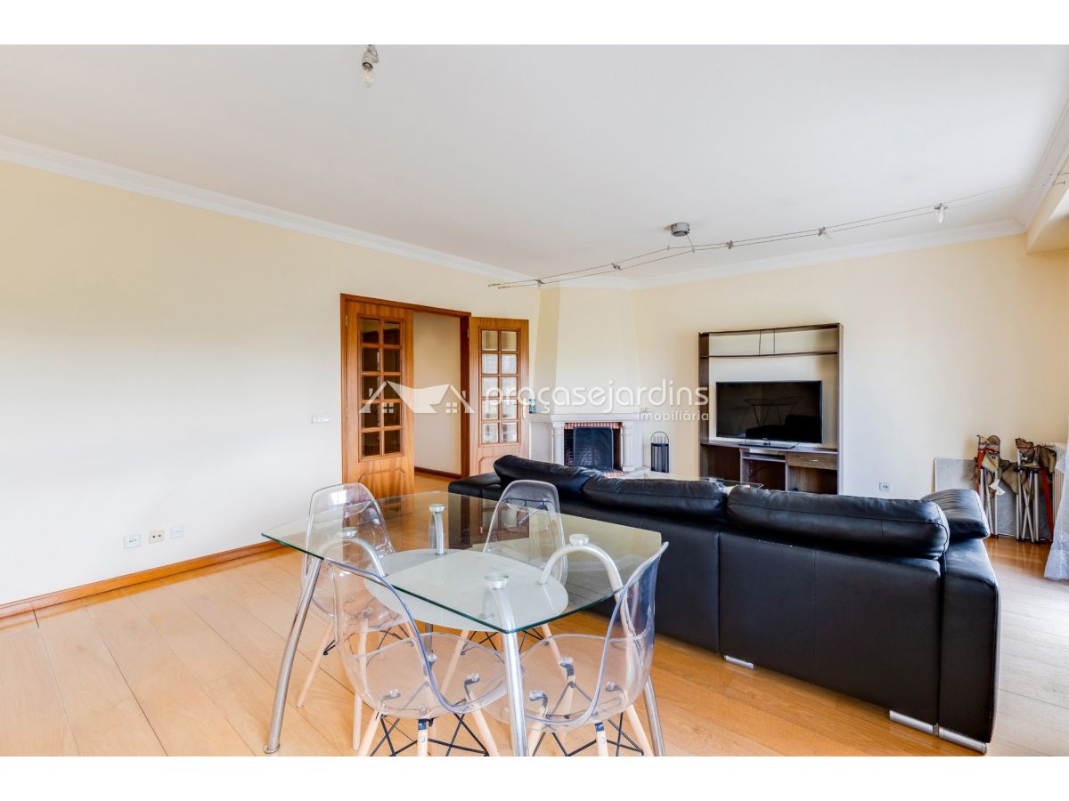 Apartamento T3 – Entre Cruz de Areia e Leiria
