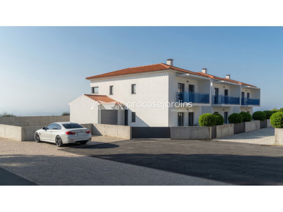 Moradia T3+1 em Construção com Piso Radiante e Jardim Perto de Leiria