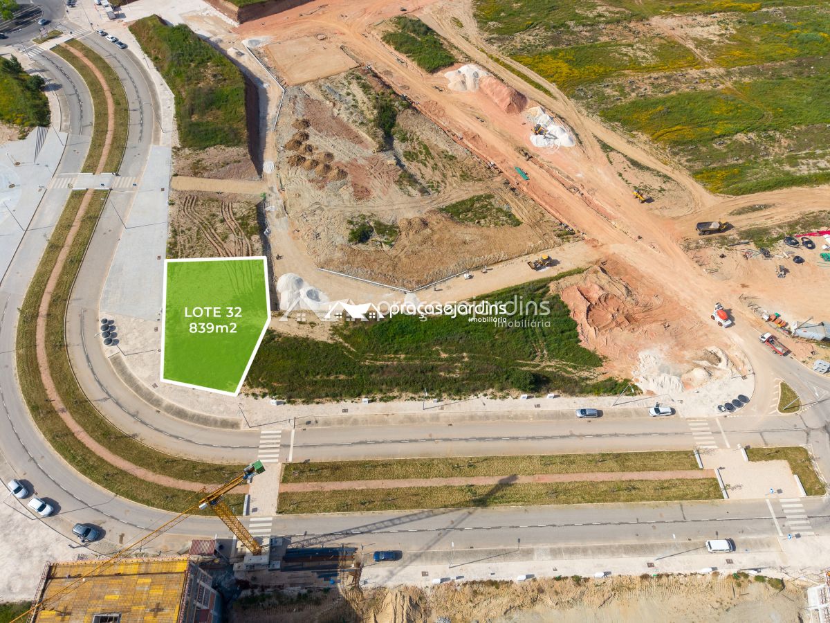 Lote para Empreendimento Habitacional e Comercial | 21 Fogos | Alcobaça