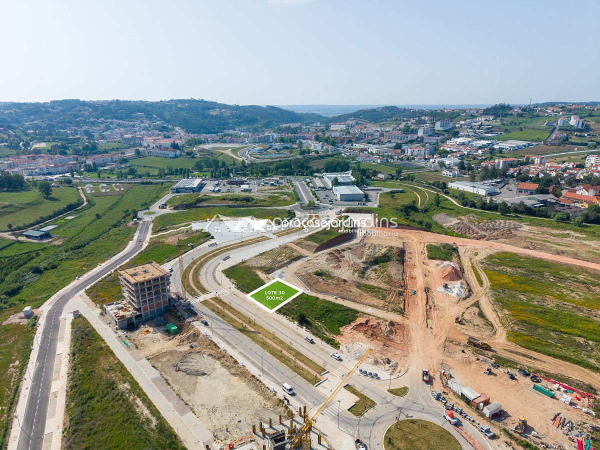 Lote de terreno terreno para contrução de predio com 12 Fogos