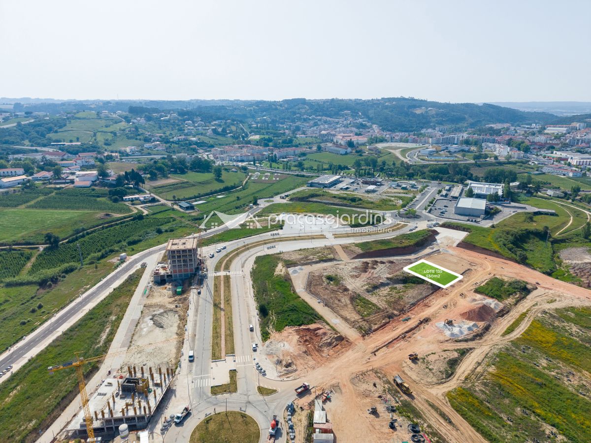 Lote para Moradia em Área Privilegiada de Alcobaça