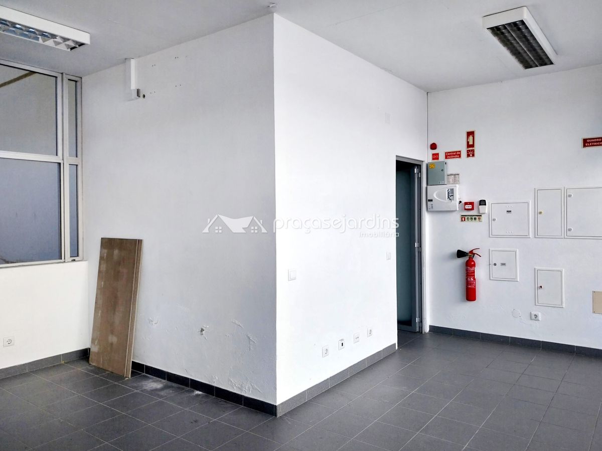 Armazém 400m2