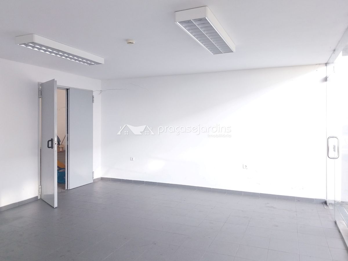 Armazém 400m2
