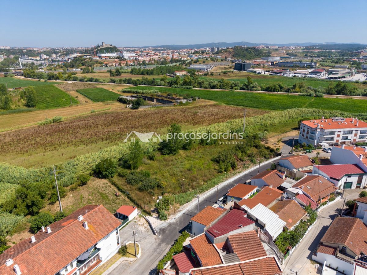 Terreno com 3.841m2