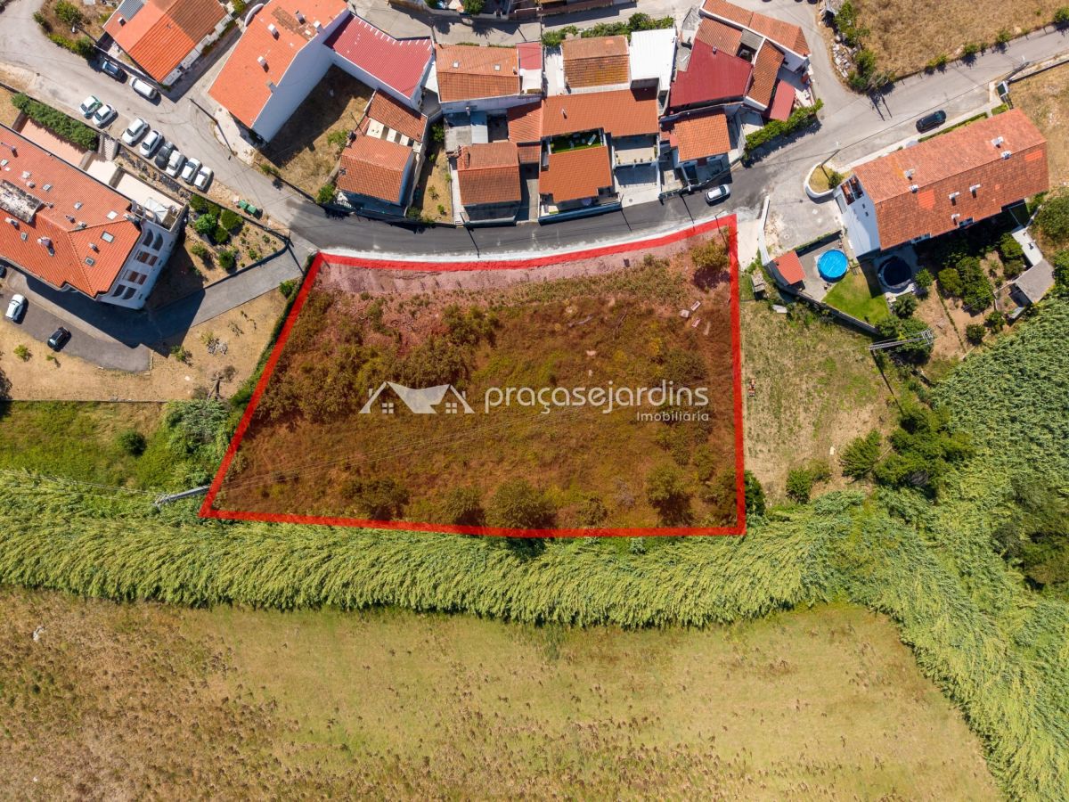 Terreno com 3.841m2