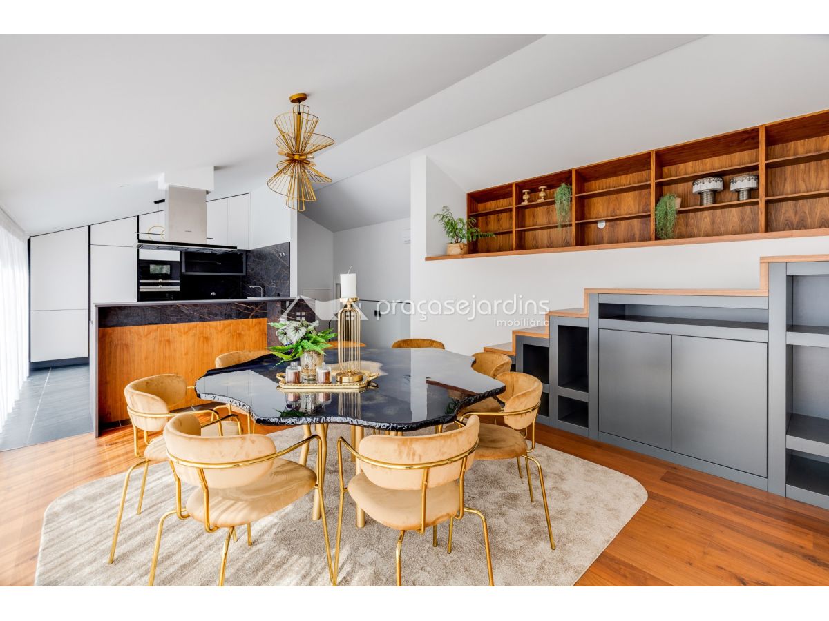 Apartamento T3 Novo - Condomínio do Castelo