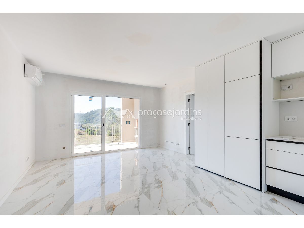 Apartamento T3 Terraço e Jardim
